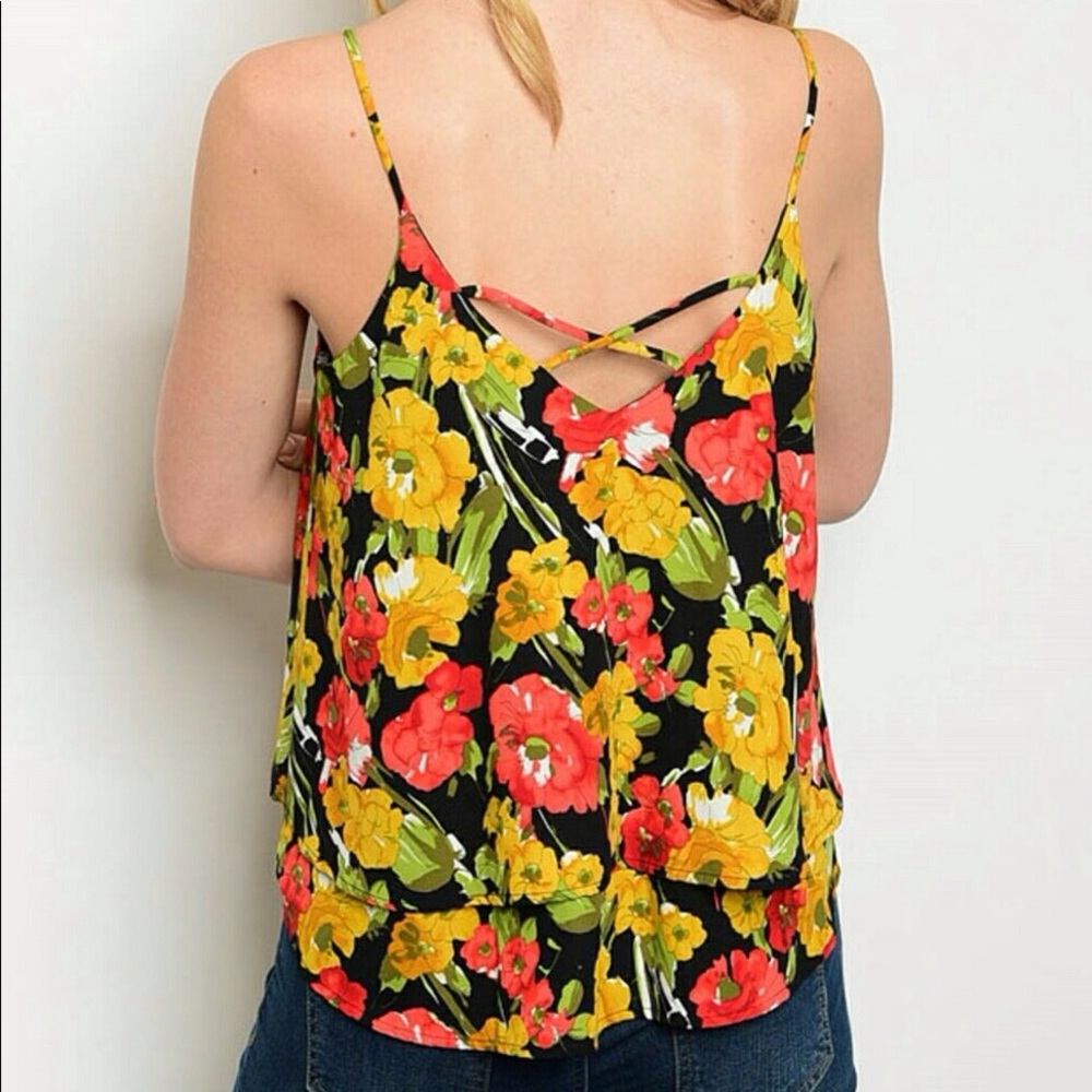 NEW Pretty layered floral tank - Picture 5 of 8